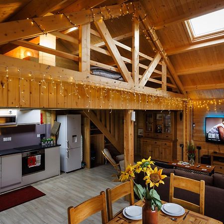 Spacious Cabin Evcharger And Free Parking Near Cambridge Luaran gambar