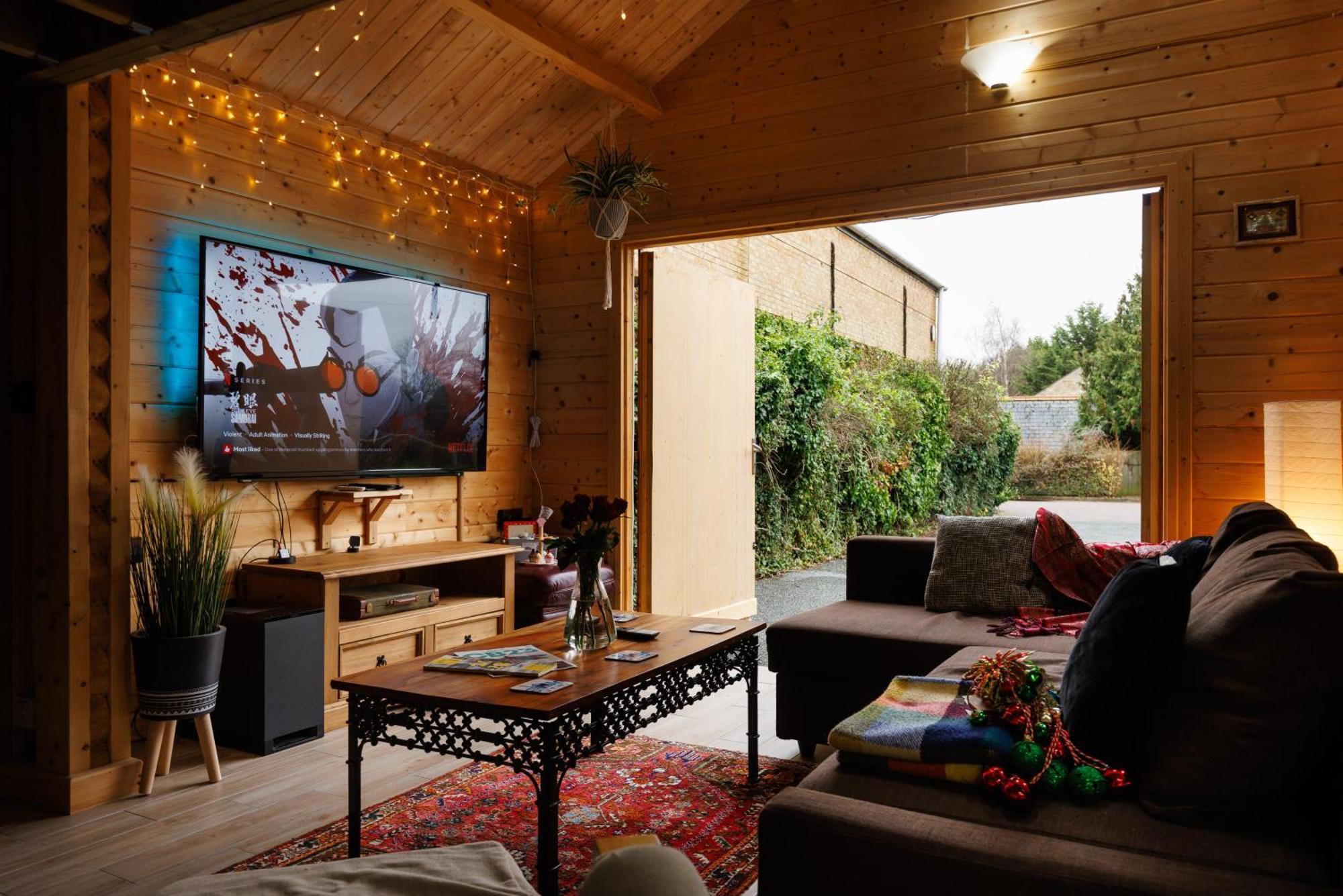 Spacious Cabin Evcharger And Free Parking Near Cambridge Luaran gambar