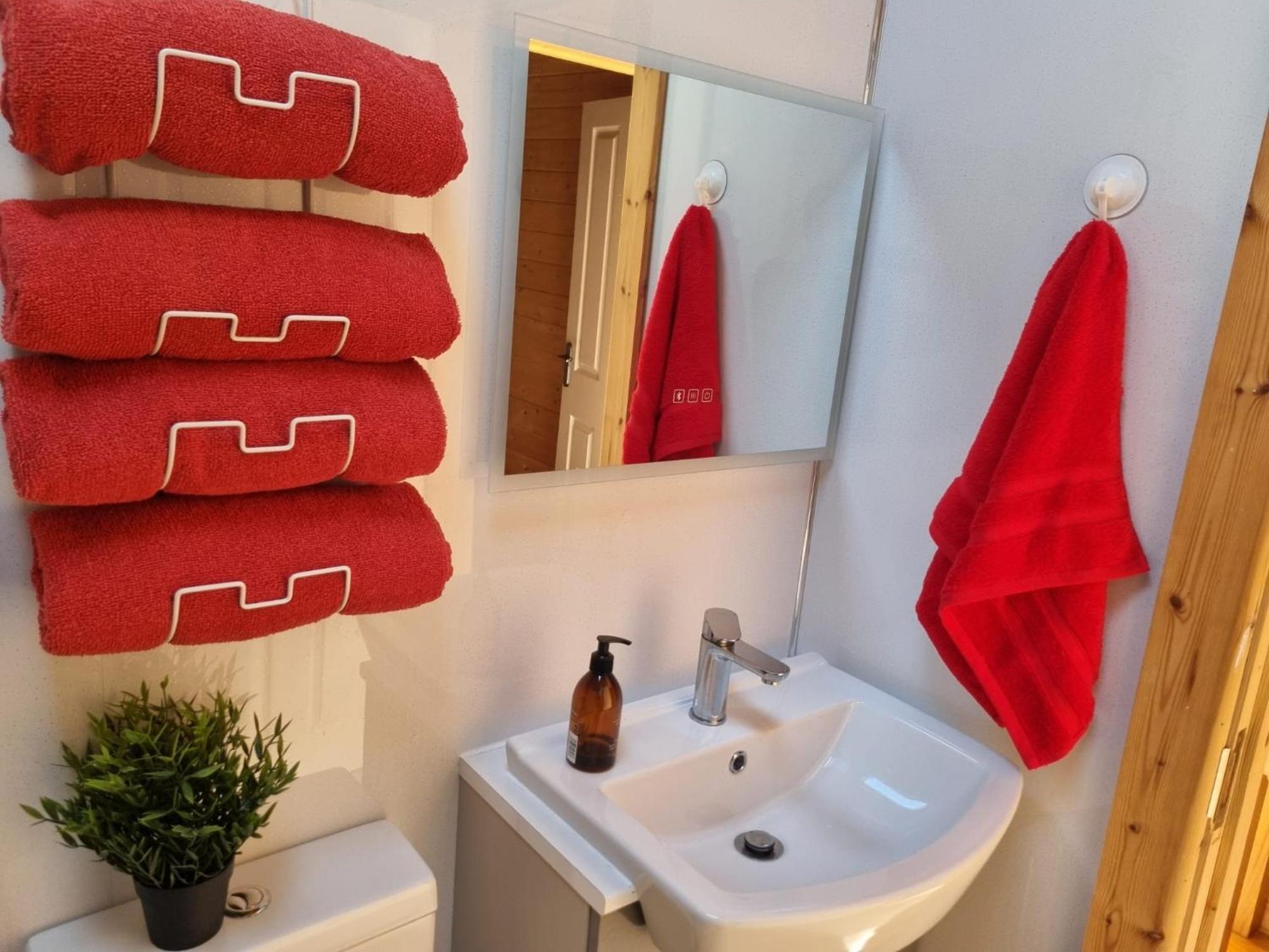 Spacious Cabin Evcharger And Free Parking Near Cambridge Luaran gambar